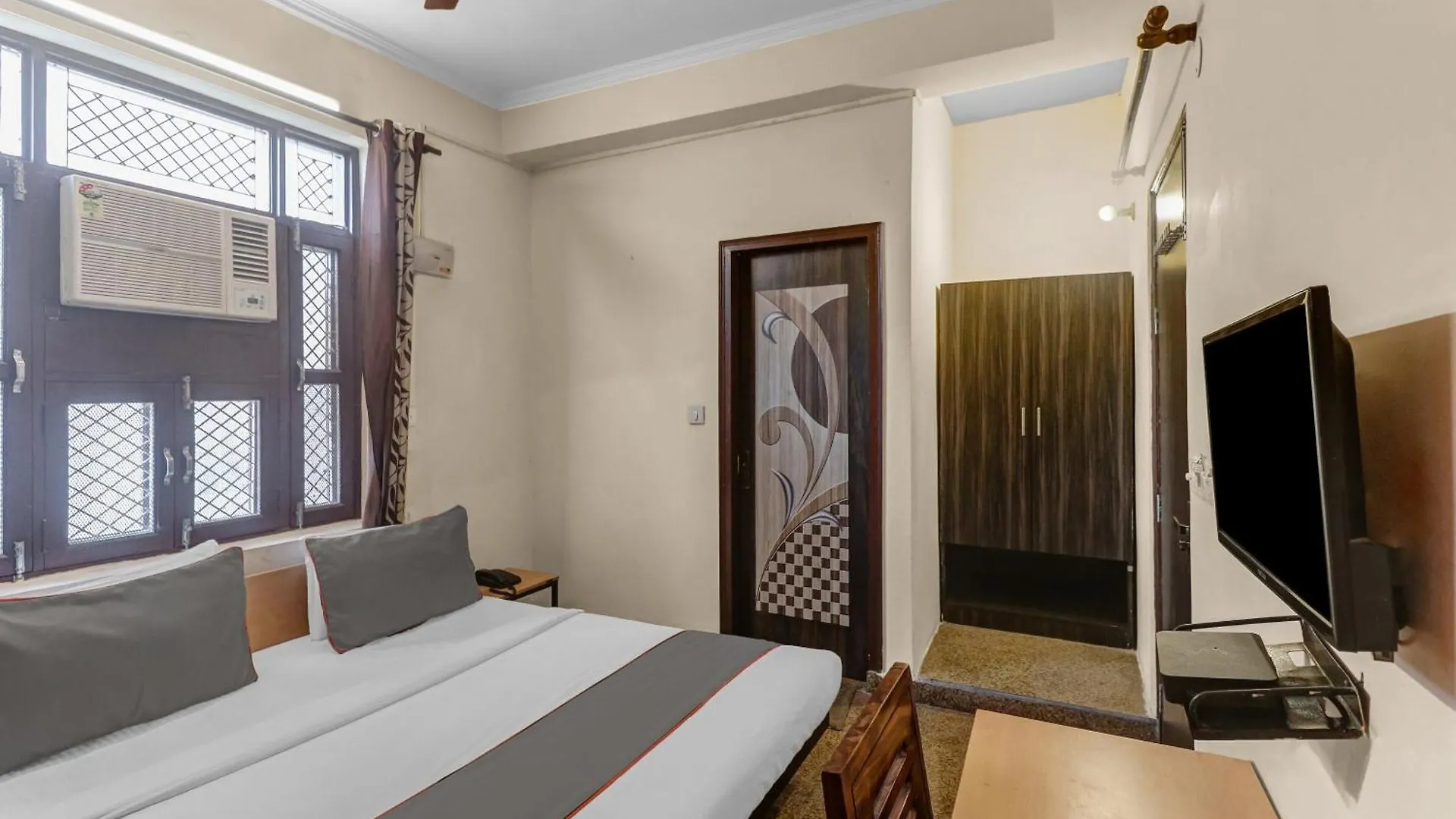 Hotel O Sector 19 Dwarka Delhi